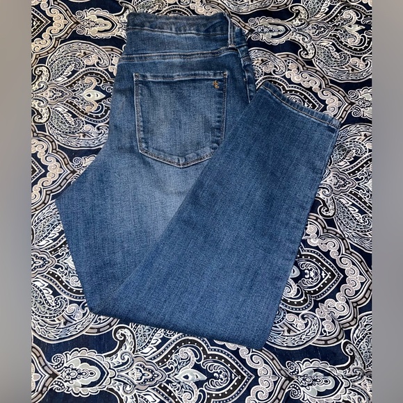 Curvy High Rise Skinny(Sz14) - Picture 3 of 5